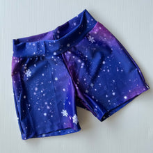 Load image into Gallery viewer, Size 4 Christmas themed shorts (relaxed fit - slightly longer)
